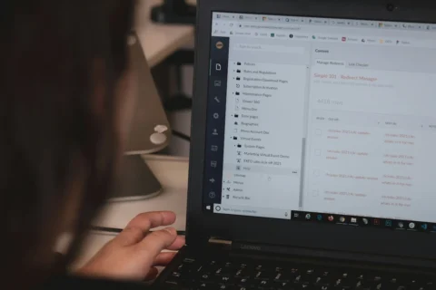 سیستم مدیریت محتوا (CMS) چیست؟